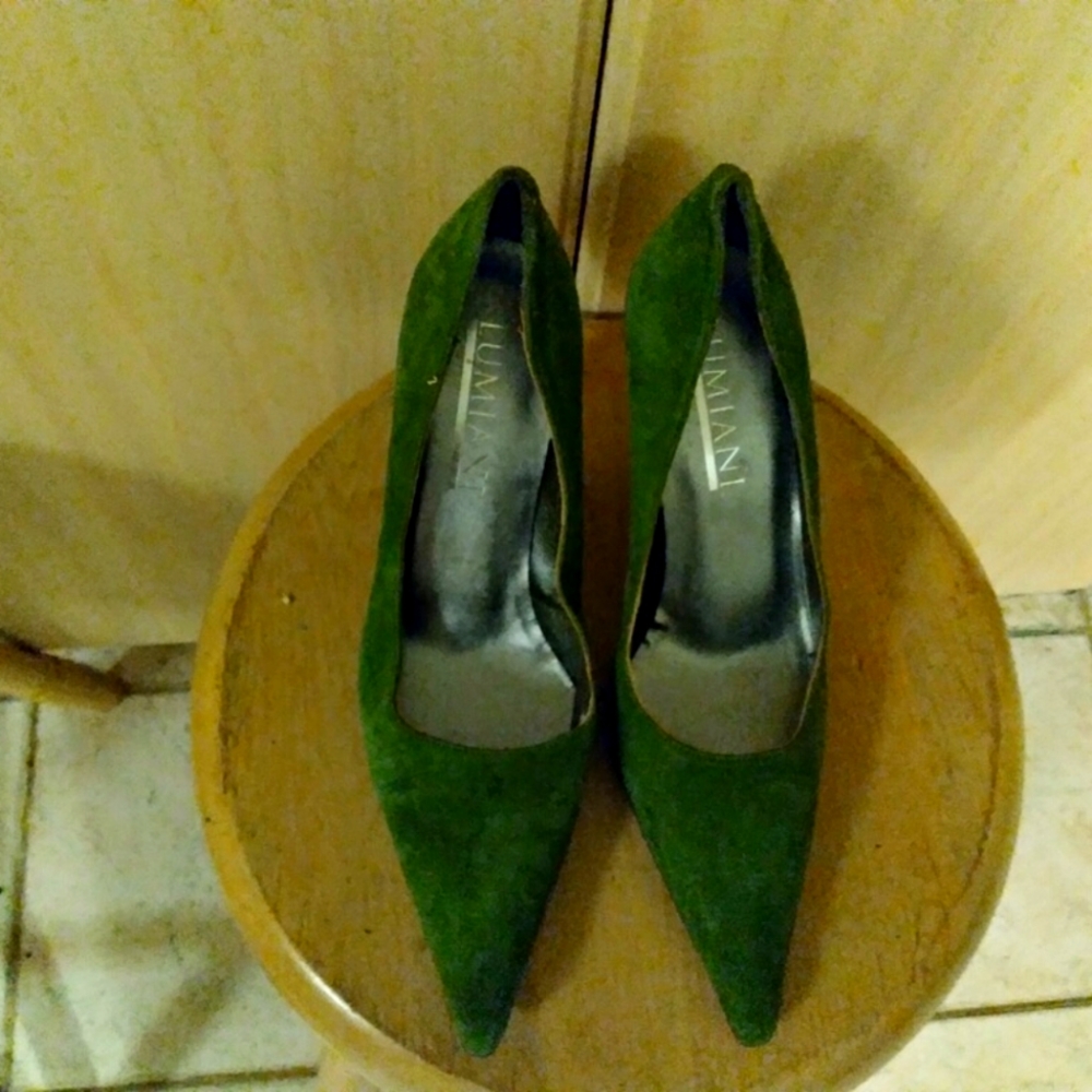Women's size 8 shoes